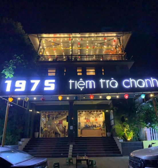 Tiệm trà chanh 1975