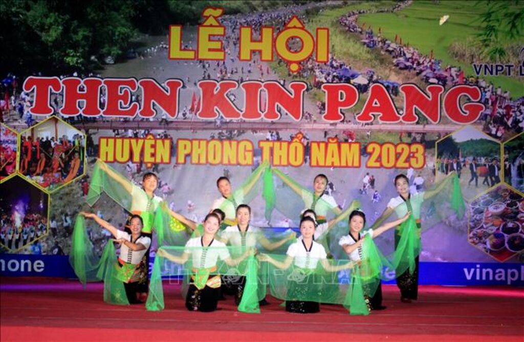 Lễ hội thầy mo Then Kin Pang